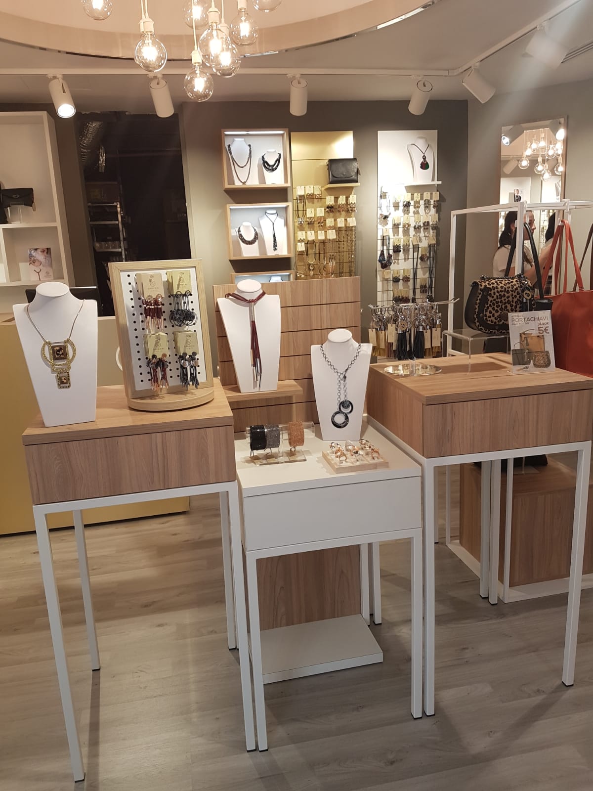 Punto vendita bioux, Catania