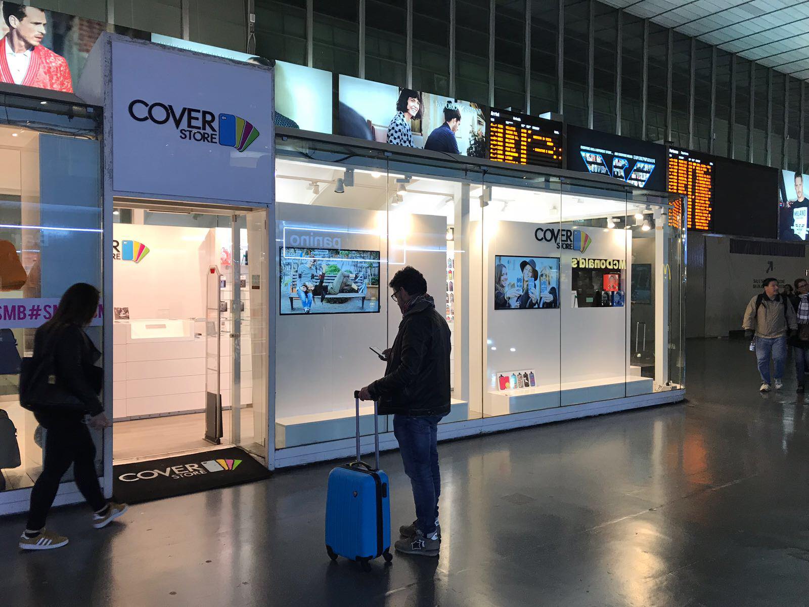 Punto vendita cover, Roma Termini